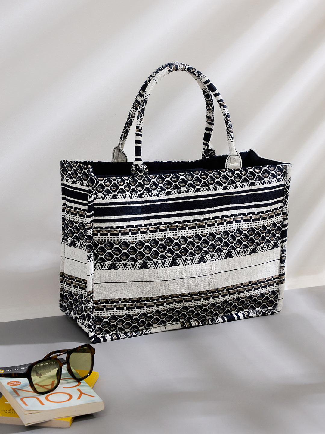PRIMROSE Jacquard Tote Bag, Navy Blue and White Geometric Pattern, Cotton Canvas Material, Zipper Closure