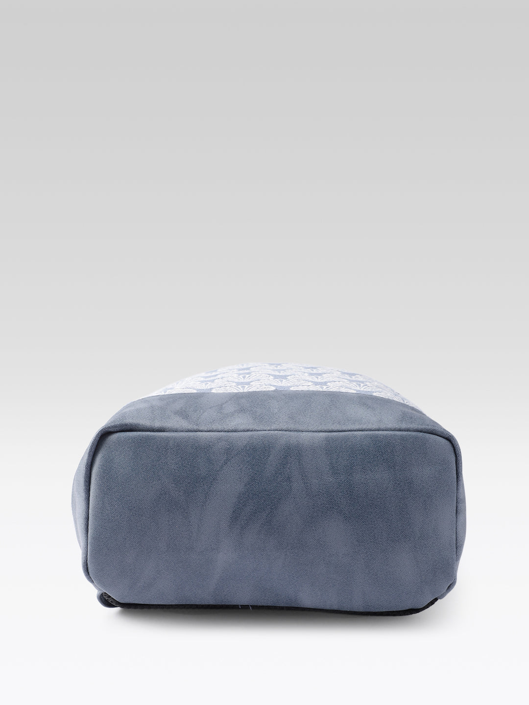 PRIMROSE Backpack with Shell Pattern, Blue and Grey