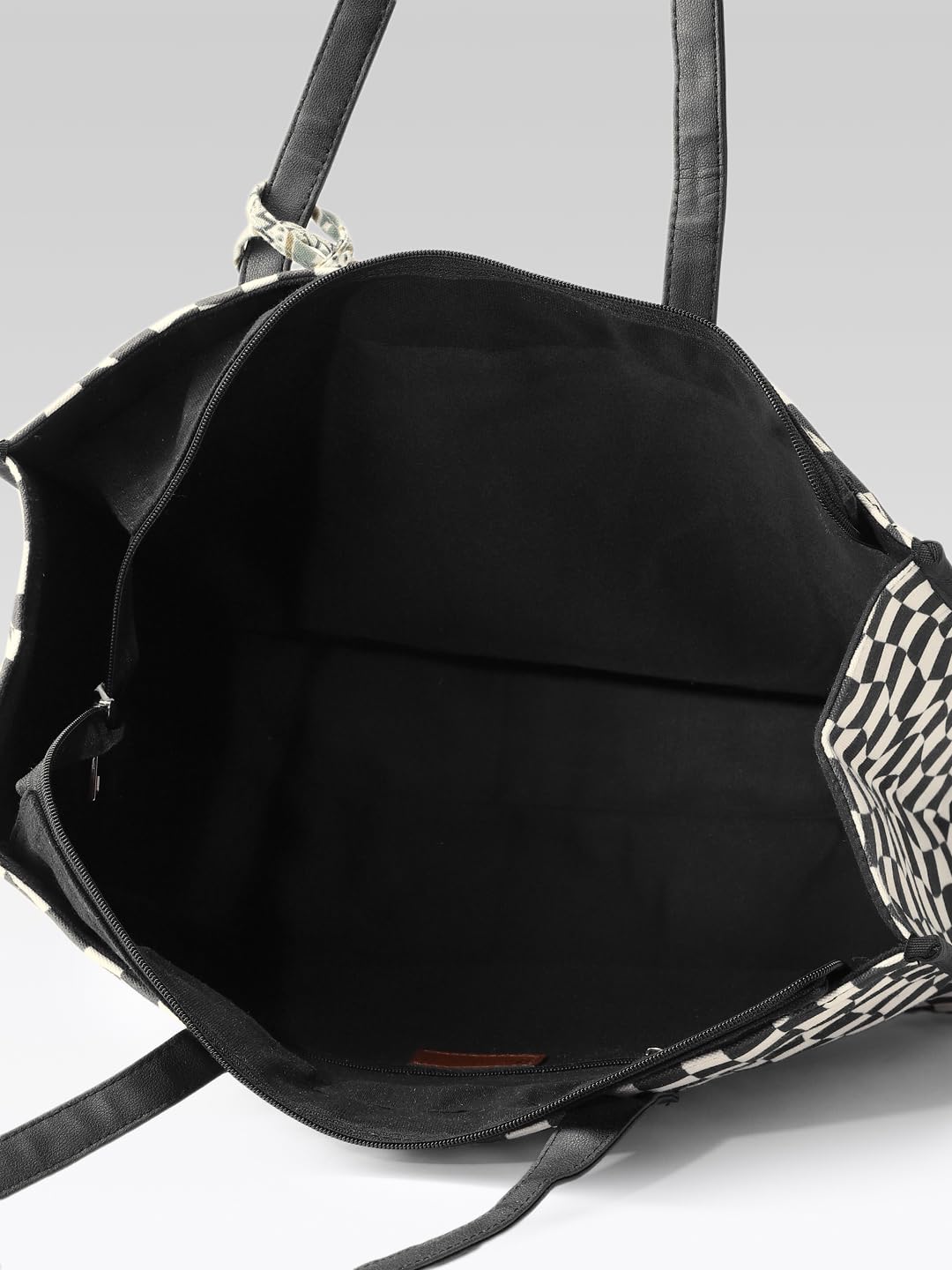 PRIMROSE Checkered Tote Bag with Decorative Heart Charm, Black and White Pattern, Large Shopping Handbag