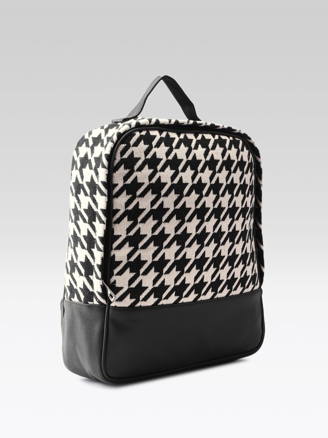 PRIMROSE Backpack Bag, Houndstooth Pattern Jacquard, Black and White.
