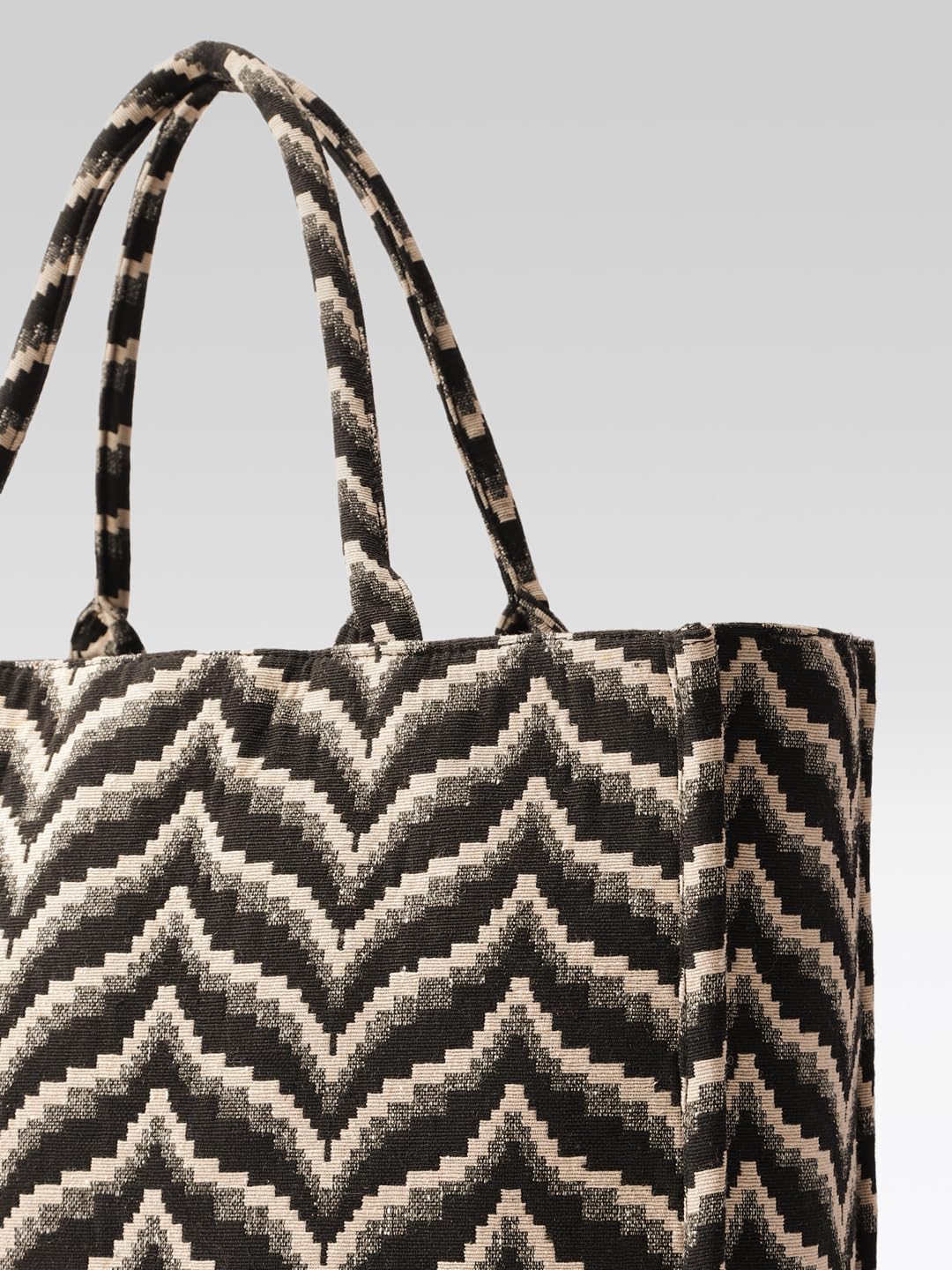 PRIMROSE Fashion Canvas Tote Bag, Black and Beige Chevron Pattern, Large Shoulder Handbag