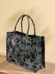 PRIMROSE Women's Black and White Tropical Jacquard Tote Bag